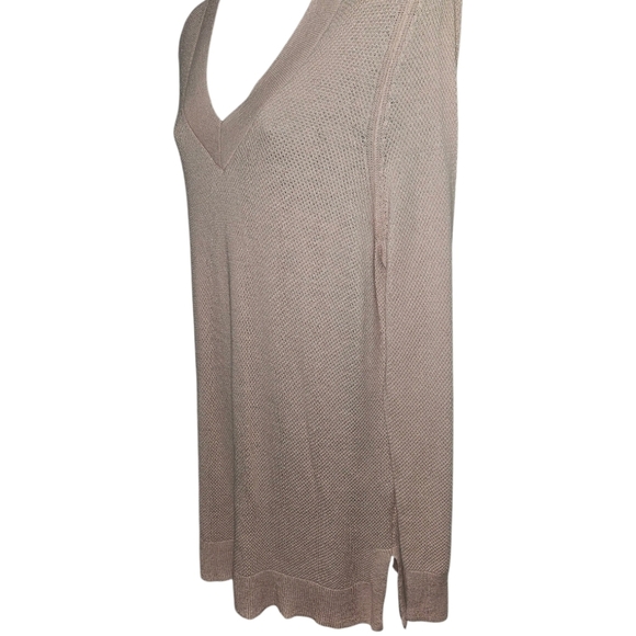 NWT GAP Neutral V-Neck Long Sleeve Knit Sweater - Picture 3 of 4